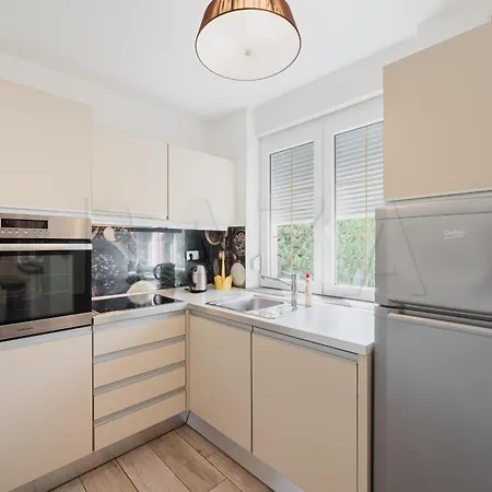 Apartma Baza *