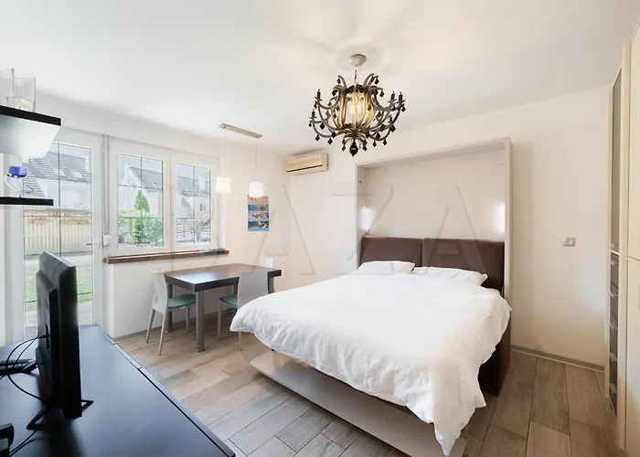 Lägenhet Apartma Baza